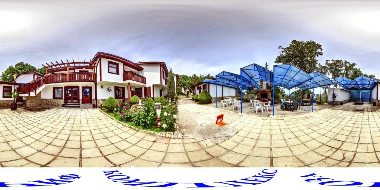 Complex Fichoza Hotel Varna Bagian luar foto
