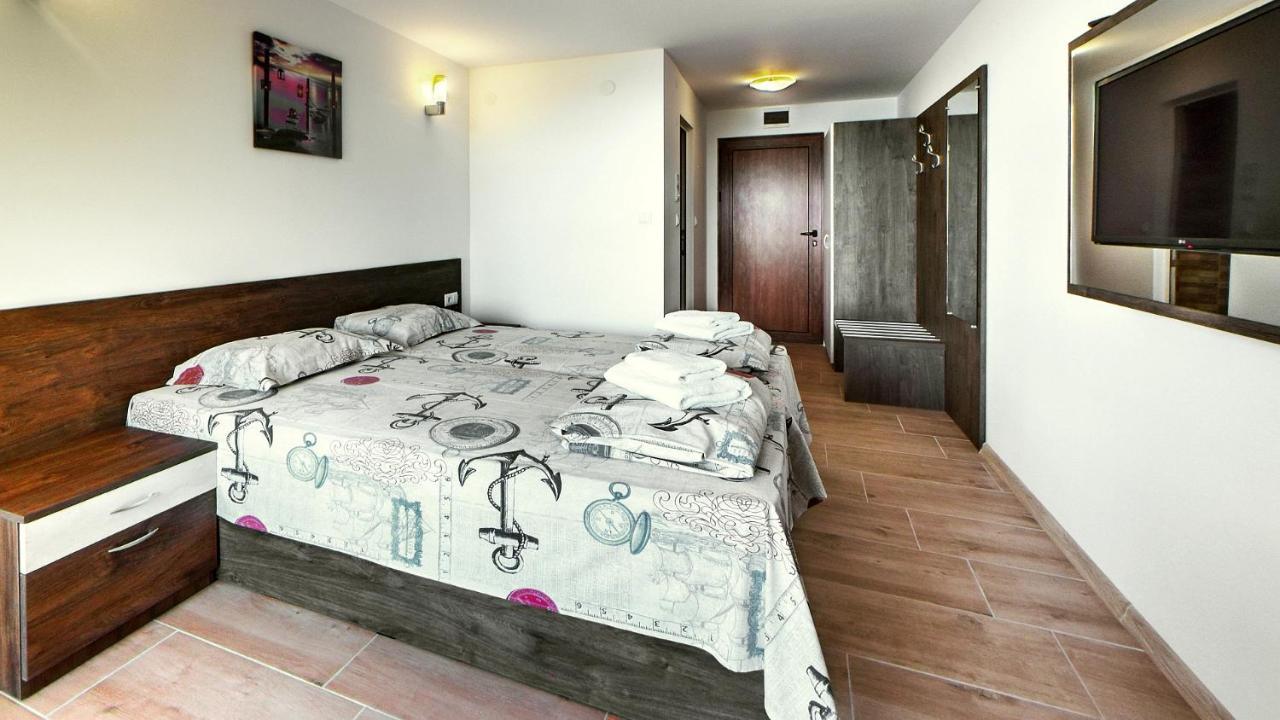 Complex Fichoza Hotel Varna Bagian luar foto