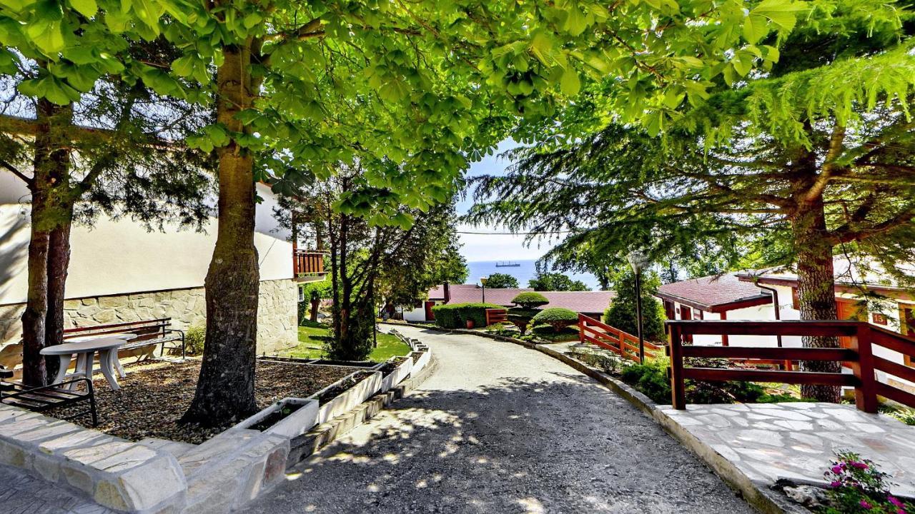 Complex Fichoza Hotel Varna Bagian luar foto