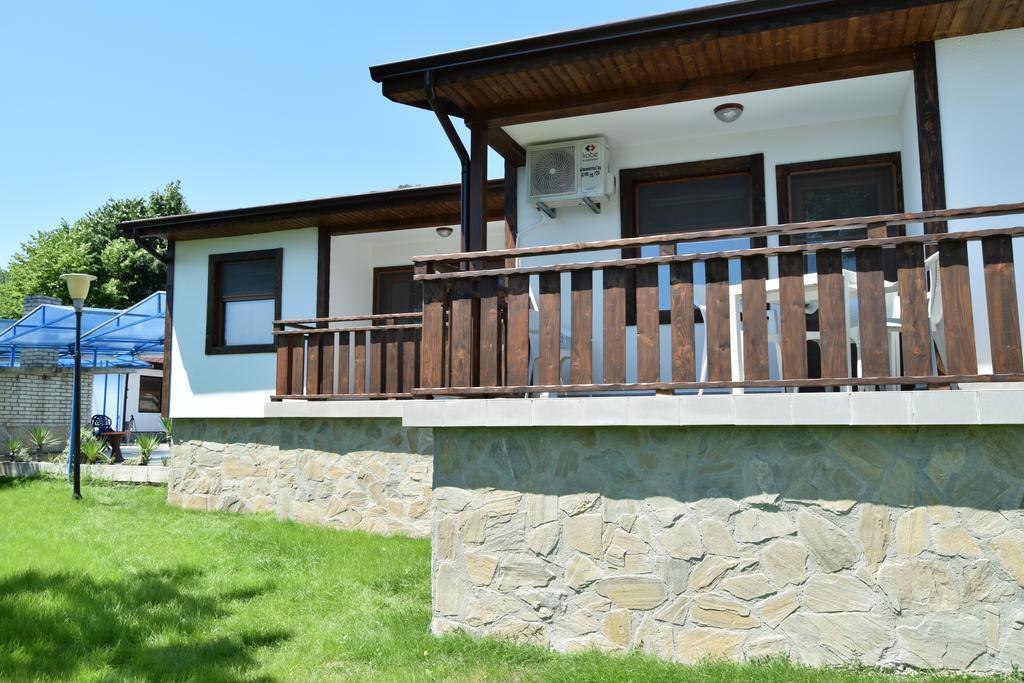 Complex Fichoza Hotel Varna Bagian luar foto