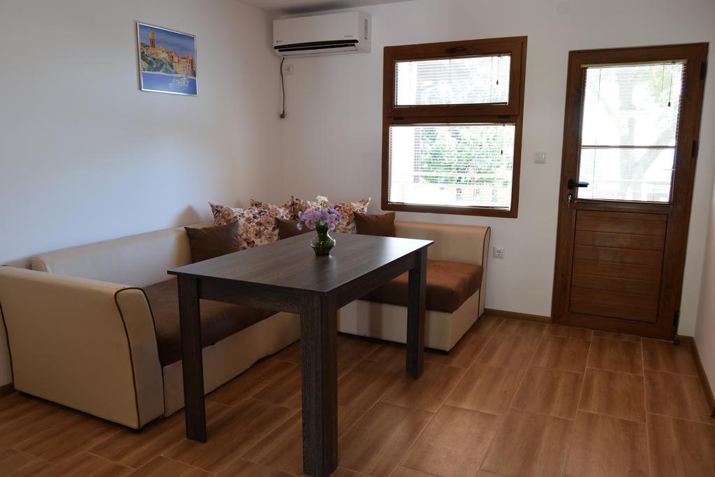 Complex Fichoza Hotel Varna Bagian luar foto