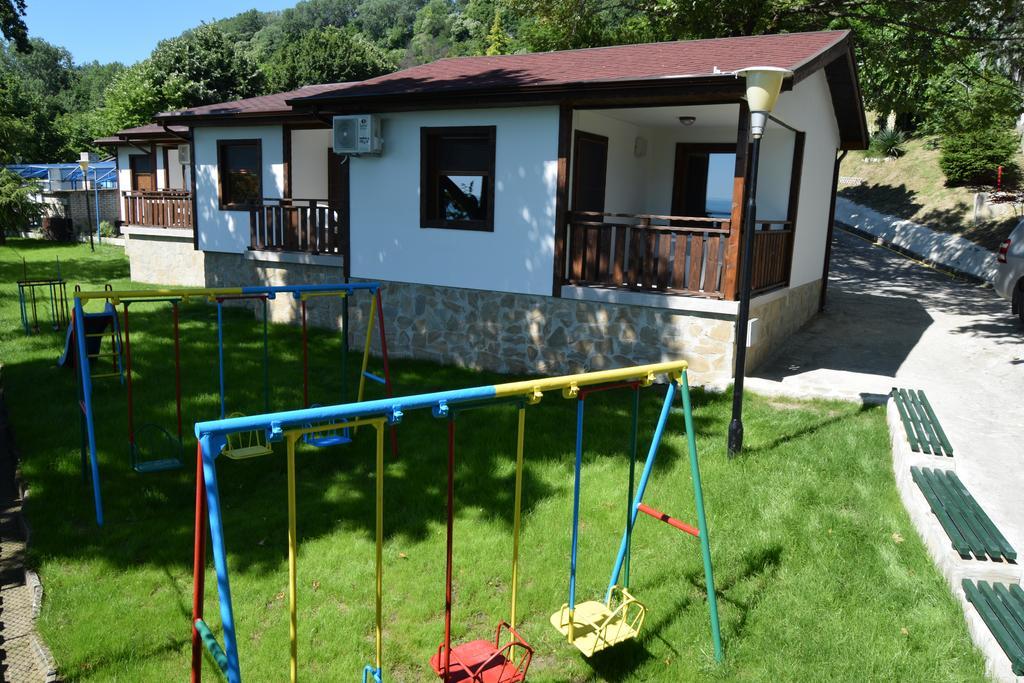 Complex Fichoza Hotel Varna Bagian luar foto
